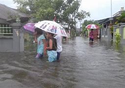 Hujan Di Makassar Hari Ini